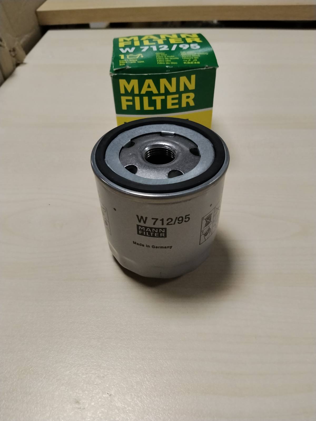 335209 - MANN-FILTER Filtri i Vajit W 712/95