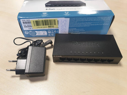 308965 - D-LINK Ndërprerës Gigabit i Pamenaxhuar DGS-108GL me 8 Porta, Pajisje metalike me profil të ulët, Desktop, Plug-and-Play, QoS, 802.3az EEE, i zi