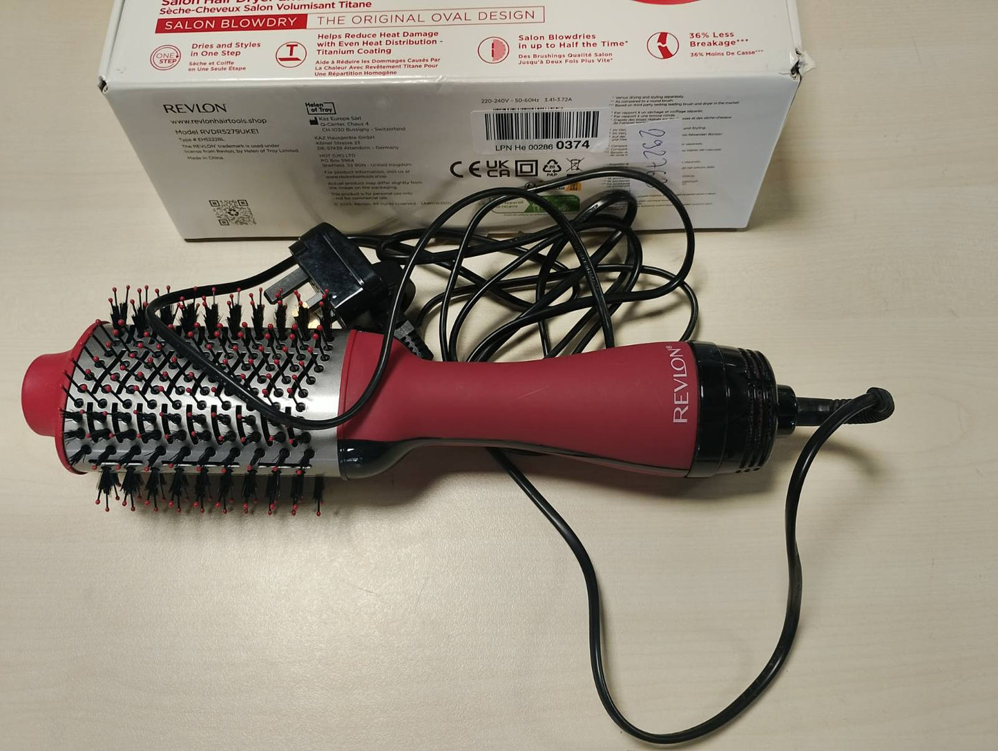 292763 - REVLON Tharëse flokësh me një hap dhe volumues Titanium RVDR5279UKE, Mjet stilimi 2-në-1, dizajn oval, për flokë të mesëm deri të gjatë