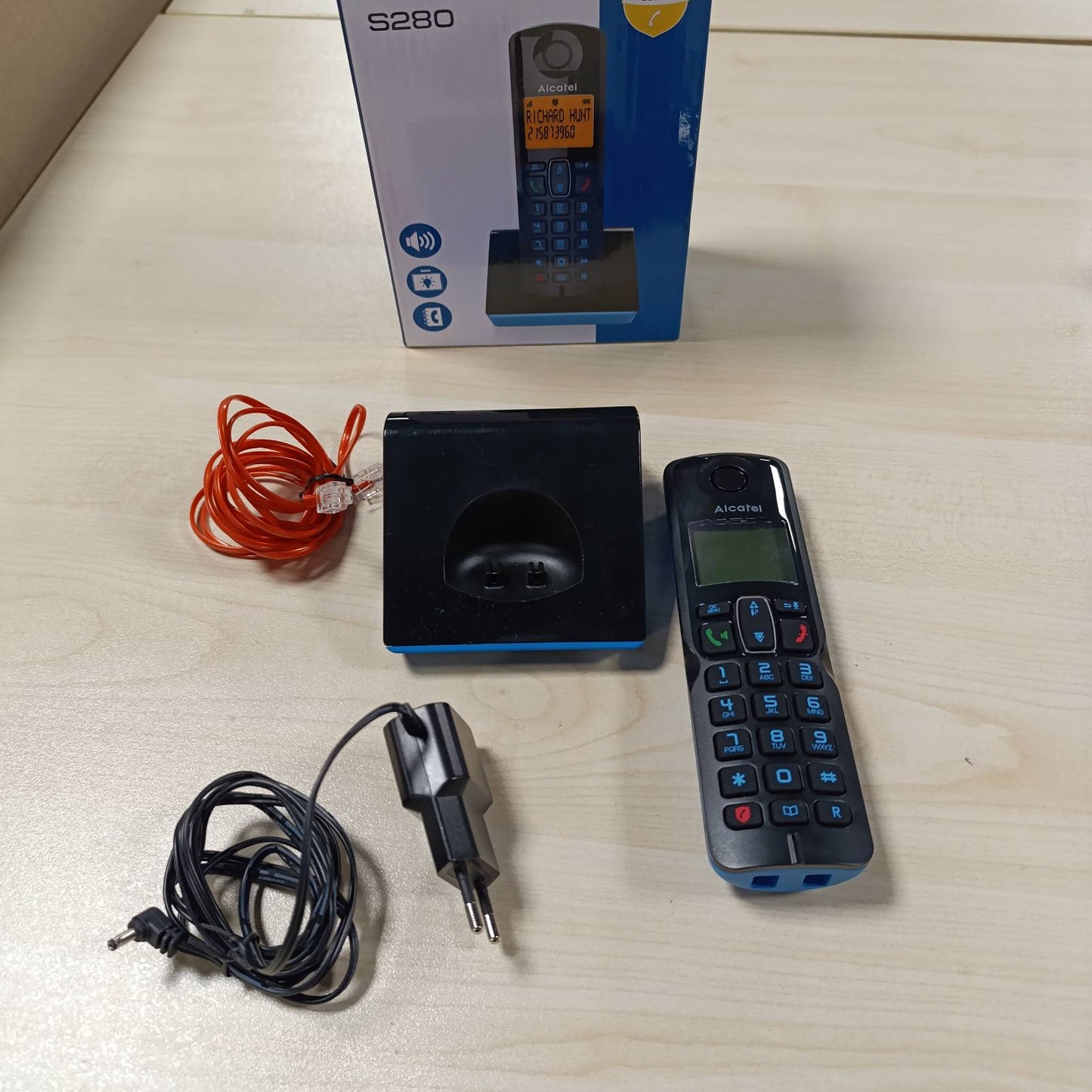 268539 - ALCATEL S280 Telefon pa duar, i zi dhe blu, bllokim thirrjesh të padëshiruara, libër telefoni me 50 emra dhe numra