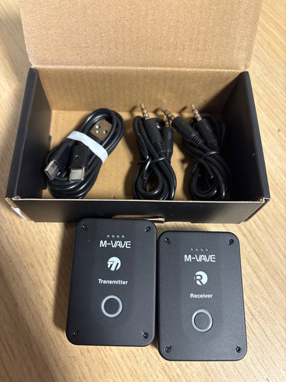 266239 - M-VAVE WP9 - Sistem monitorimi pa tel në vesh, transmetues dhe marrës 2.4 GHz, dizajn me kapëse, i rikarikueshëm me USB, i zi