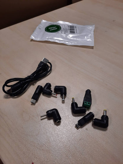 277226 - Kabllo Universal Energjie USB në DC 5V, 5.5 mm * 2.1 mm, me 8 Konektorë Jack për Mikro Tablet