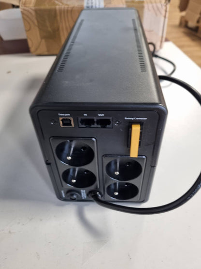 305051 - APC Back - BX950MI-FR - UPS 950VA, Rezervë Baterie dhe Mbrojtje nga Rryma, Priza Franceze, UPS me AVR, Mbrojtje të të Dhënave