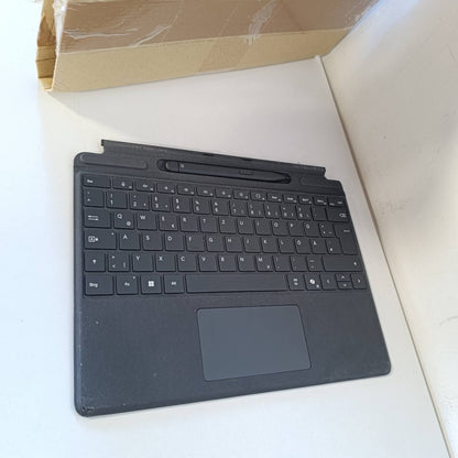 319315 - MICROSOFT Tastiera Surface Pro me Surface Slim Pen | E zezë | QWERTZ | e pajtueshme me Surface Pro Copilot+ PC (Edicioni 11), Surface Pro 9 dhe Surface Pro 8