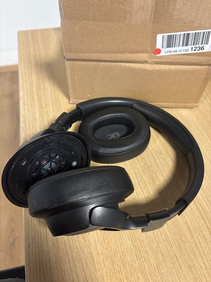 158410 - JBL Tune 760NC – Kufje pa tela JBL me Bluetooth, të lehta dhe të palosshme, me anulim aktiv të zhurmës (Active Noise Cancelling - ANC), paketim me shumicë (bulk packaging), ngjyrë e zezë, të rinovuara (Refurbished).
