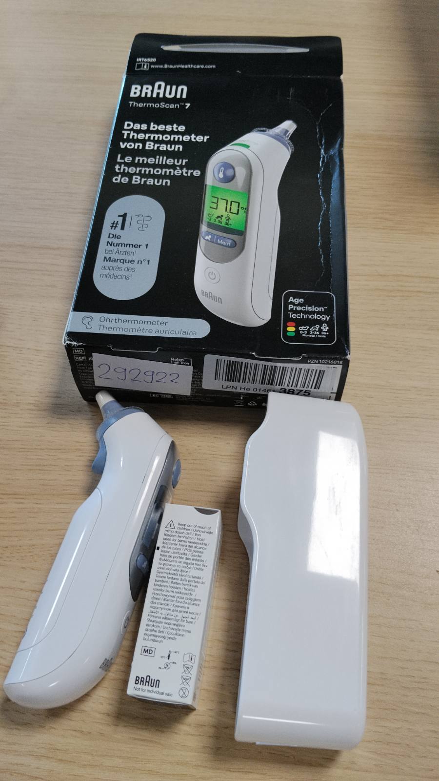 292922 - BRAUN Termometër Veshi ThermoScan 7 BRAIRT6520 | Teknologji Precizionit Age | Ekran Dixhital me Kodim Ngjyrash | Miqësor për Foshnje dhe Fëmijë të Vegjël