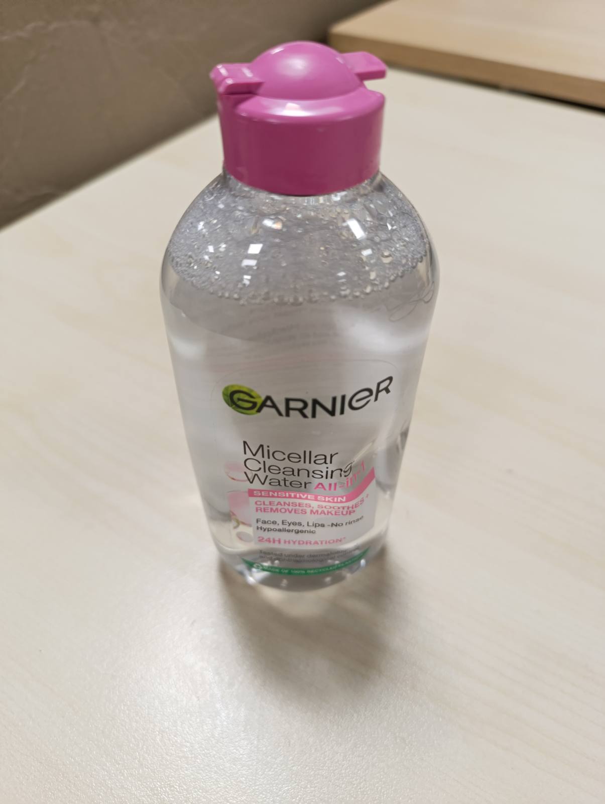 318835 - GARNIER Ujë Pastrues Micelar për fytyrën, 400 ml