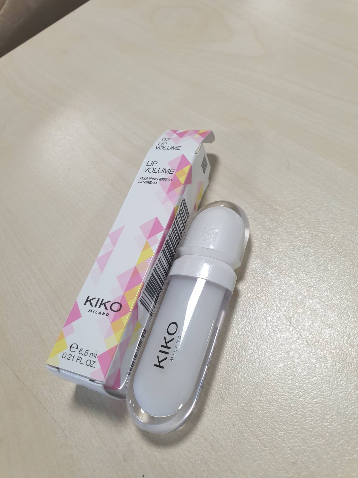 275846 - KIKO MILANO Buz Volum Transparent, Krem për Përsosjen e Buzëve me Efekt Volumizues