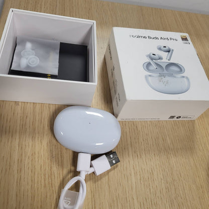 276233 - REALME Buds Air6 Pro, Kufje të Dyfishta me Cilësi Hi-Fi, Anulim Aktiv Inteligjent i Zhurmës 50dB, Tingull Hapësinor 360°, Deri në 40 Orë Kohë Luajtjeje, E Zezë
