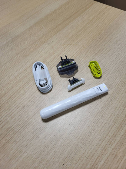 316026 - PHILIPS OneBlade Intime QP1924/30, rruajtje intime, rregullim dhe rruajtje me mbrojtje shtesë të lëkurës