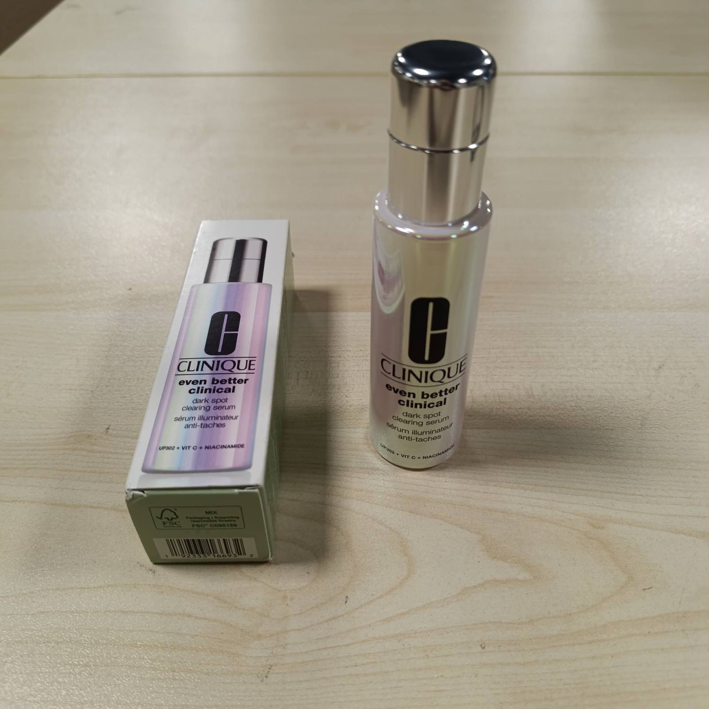 315360 - Serum për Pastrimin e Njollave të Errëta Even Better Clinical™, 50 ml, me vitaminë C, ndriçon dhe qetëson
