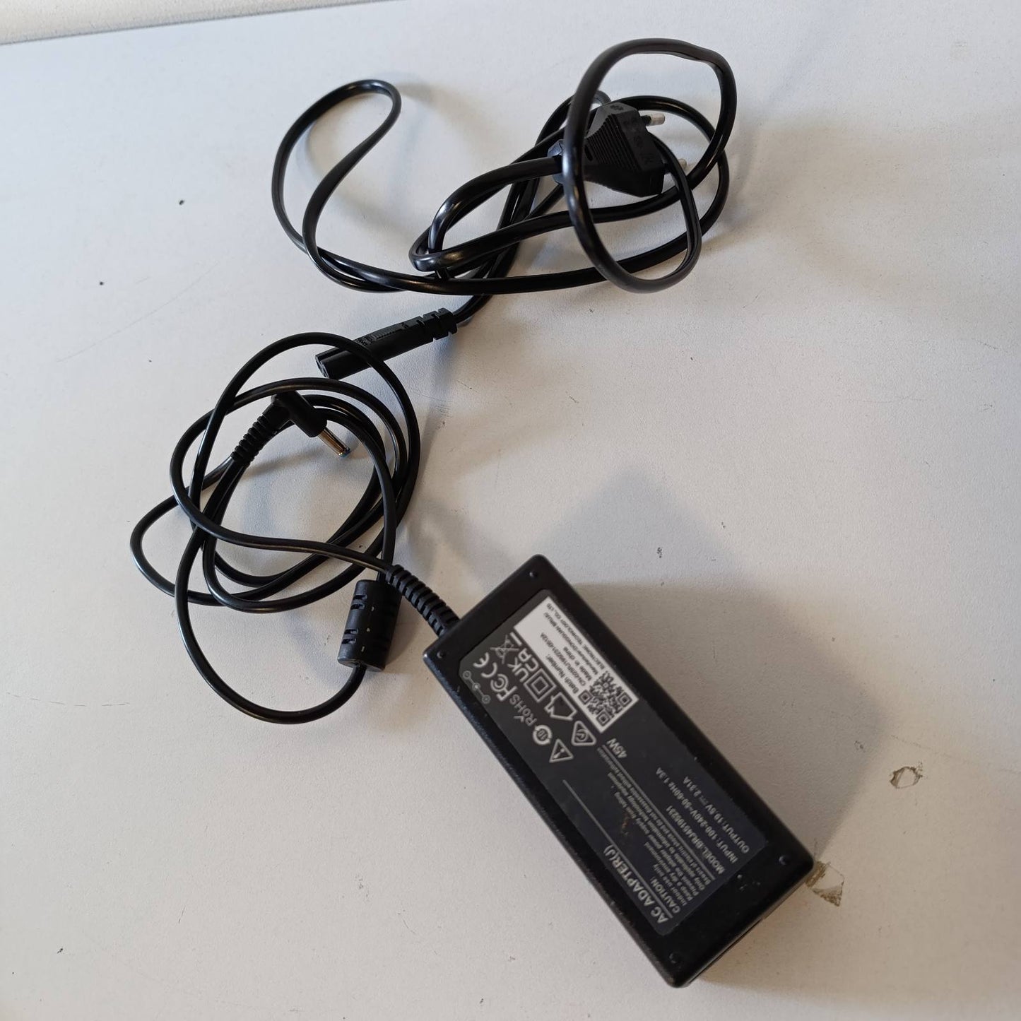 274464 - HP Karikues për Elitebook 840 850 250 255 G3 G4 G5 G6 G7 G8 Pavilion X360, 45W me Majë Blu (4.5mm x 3.0mm)
