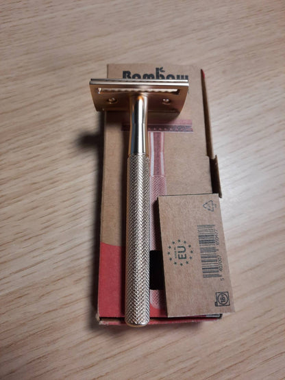 317553 - BAMBAW - Briskë sigurie metalike për femra me 5 tehe zëvendësuese prej çeliku inox suedez, brisk manual për një rruajtje të pastër dhe të lëmuar, e qëndrueshme dhe e lehtë për t’u përdorur (ar rozë)