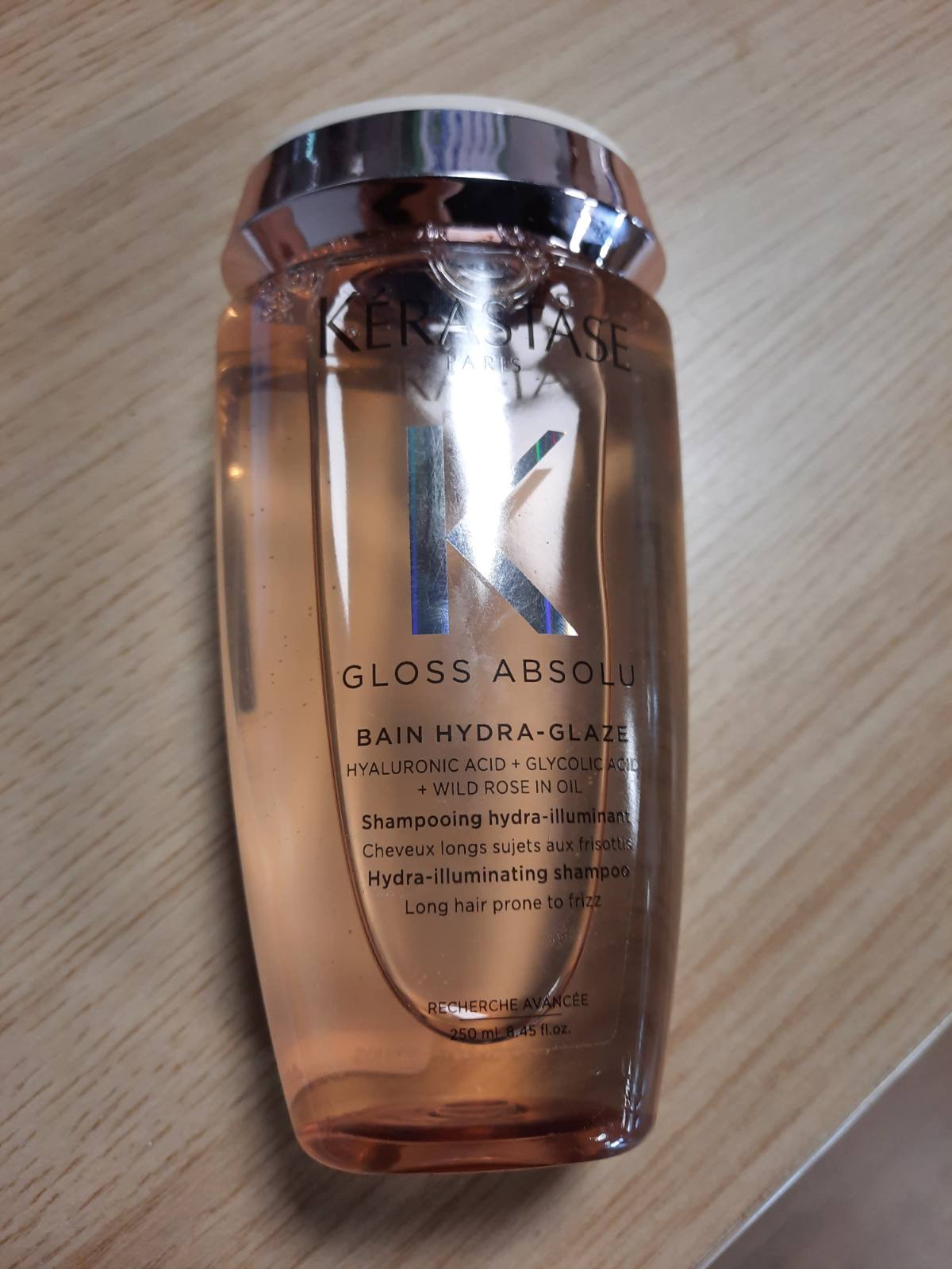 316919 - KERASTASE - Gloss Absolu - Shampo Hydra-Glaze - 250 ml - Acid Hialuronik, Acid Glikolik - Flokë të Gjatë dhe të Prirur ndaj Kaçurrela
