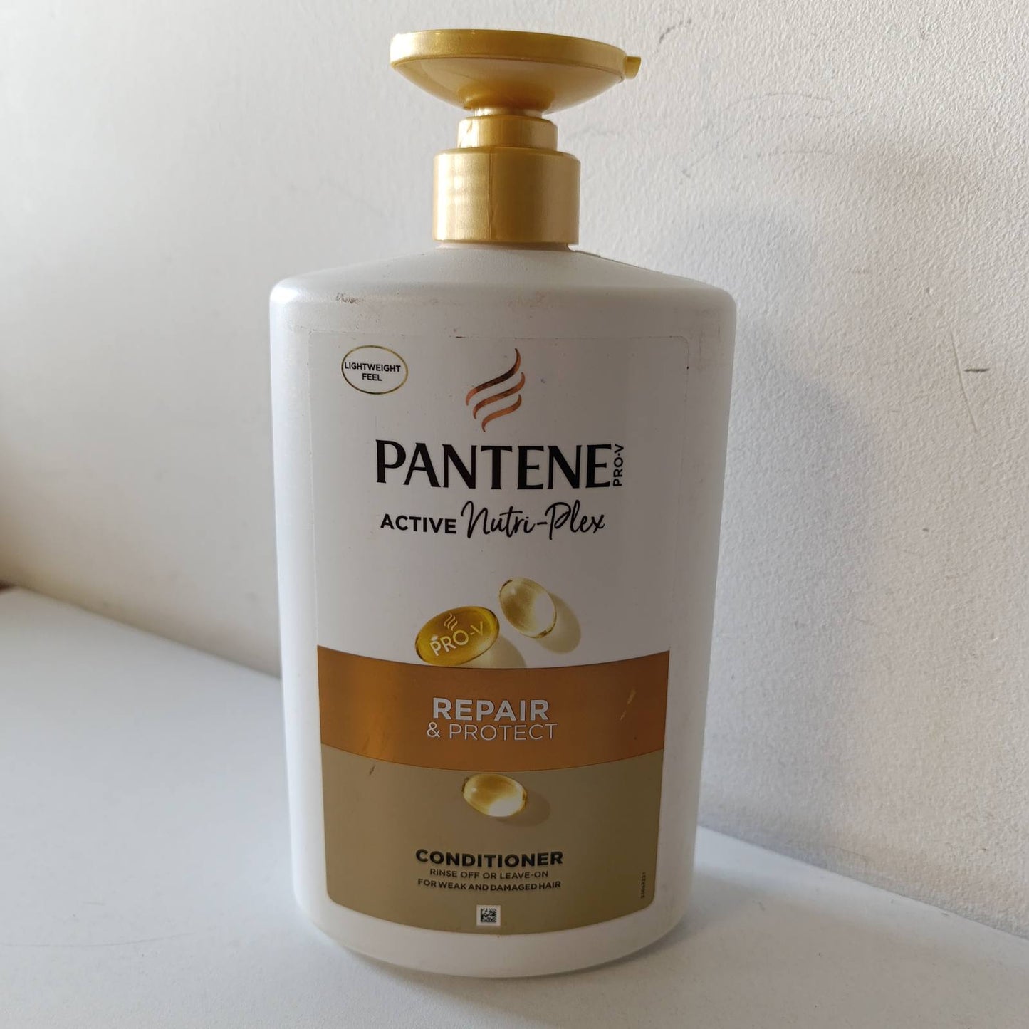 317476 - PANTENE PRO-V Balsam Riparues & Mbrojtës 1000ml me Pompë për Flokë të Brishtë dhe të Dëmtuar, Kompleks Pro-Vitamine B5
