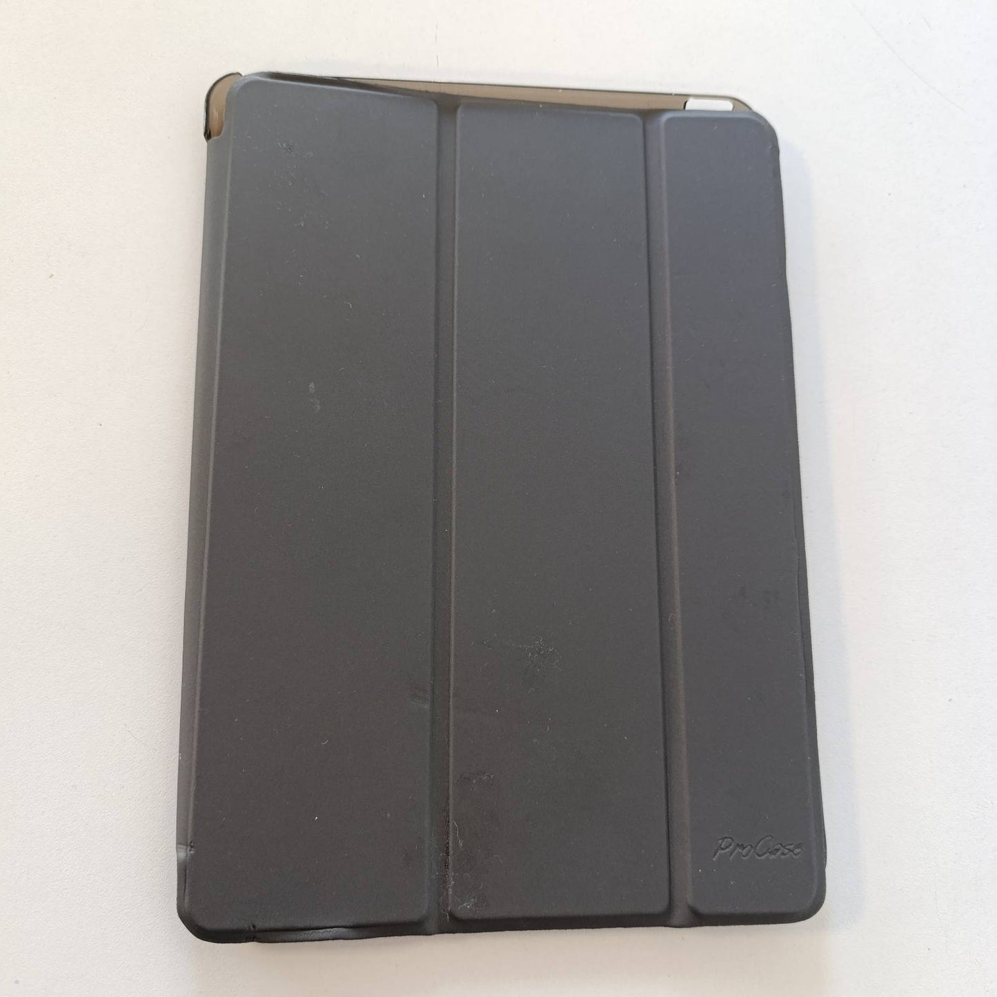 320601 - MBËSHTJELLËSE PROCASE PËR IPAD AIR 2 - 9.7 INÇ, GJENERATA E 2-TË, MODELET A1566 A1567, MBULIM MBROJTËS ME FUNKSION MBËSHTETËSE DHE GJUM/ZGJIM AUTOMATIK PËR IPAD AIR 2 - 9.7 INÇ - E ZEZË
