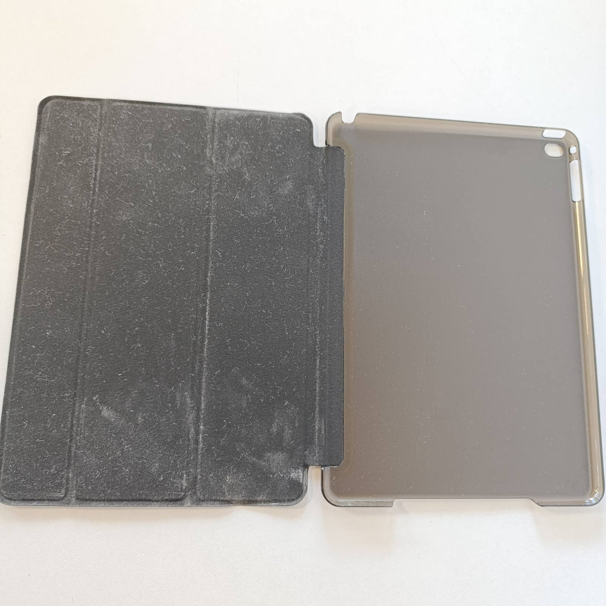 320601 - MBËSHTJELLËSE PROCASE PËR IPAD AIR 2 - 9.7 INÇ, GJENERATA E 2-TË, MODELET A1566 A1567, MBULIM MBROJTËS ME FUNKSION MBËSHTETËSE DHE GJUM/ZGJIM AUTOMATIK PËR IPAD AIR 2 - 9.7 INÇ - E ZEZË