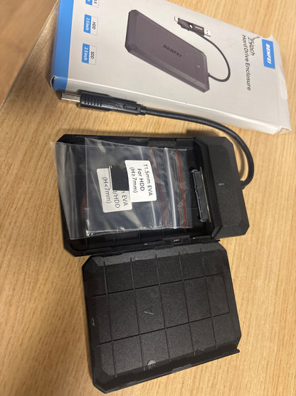 320648 - BENFEI Kuti e Jashtme për Disqe të Forta 2.5", Kuti USB 3.2 Gen 1 5Gbps për HDD dhe SSD SATA 2.5" dhe 7/9.5mm, Lexues i Disqeve të Forta USB-C/A 2-në-1, Kuti SSD e Përshpejtuar UASP & Trim, Pa Vegla