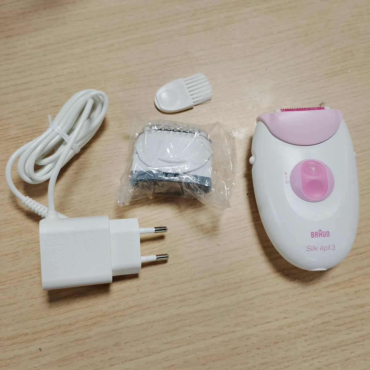 315836 - BRAUN Depilator elektrik Silk-épil 3 3-032, Rozë, Dritë treguese inteligjente, energji elektrike, Kit epilimi me kokë rroje dhe krehër