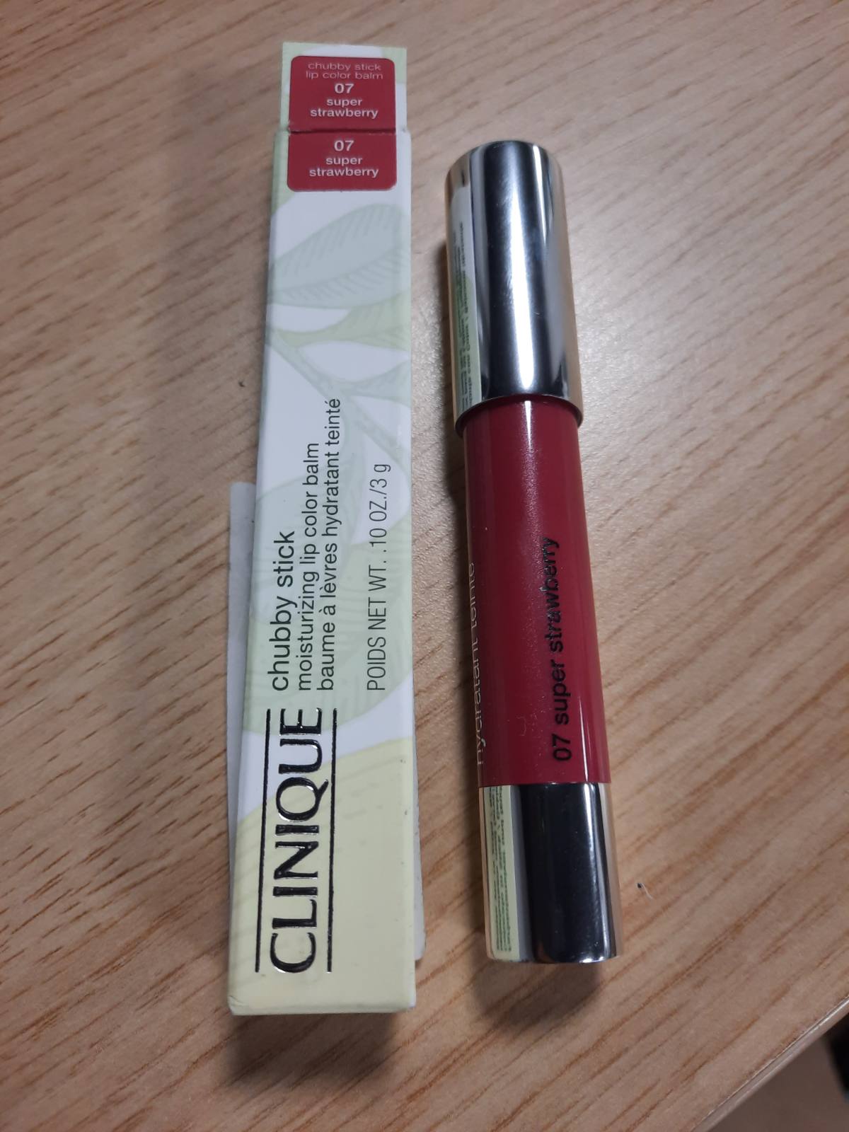 316660 - CLINIQUE Balsam me Ngjyrë Buzësh Chubby Stick™, hidratues