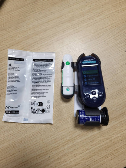 316949 - ONETOUCH Matësi i glukozës në gjak Ultra Plus Reflect® - 1 metër, 10 shirita testimi, 10 lanceta