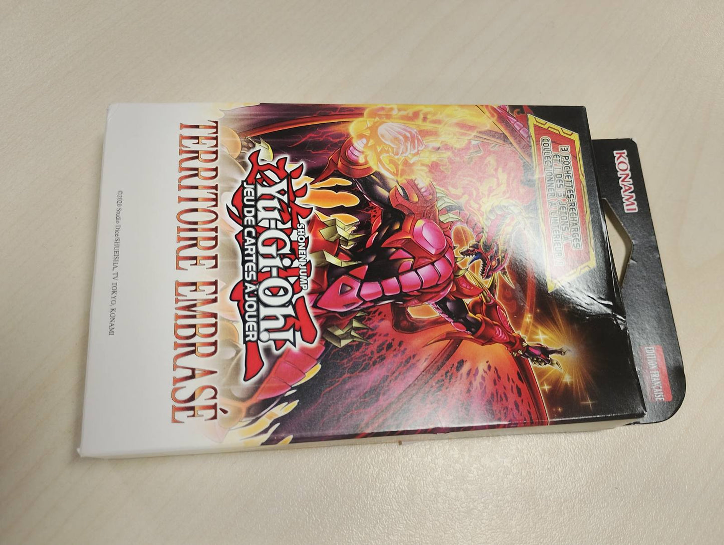 276954 - YU-GI-OH! Pako me 3 kuti përforcuese Burning Territory - 28 karta, 1 kartë token, Mosha 6+, Edicioni Francez