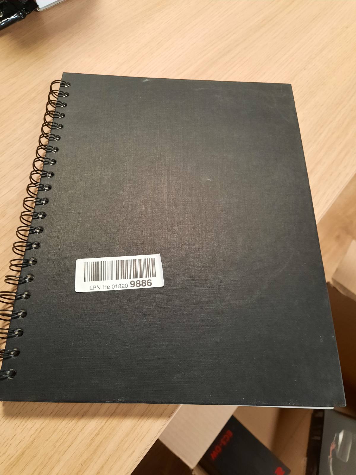 320473 - CANSON Libri i Artit Një, bllok skicash, 100 g/m², i lidhur spiralisht, kapak i fortë, 21.6 x 27.9 cm, i bardhë, 80 fletë