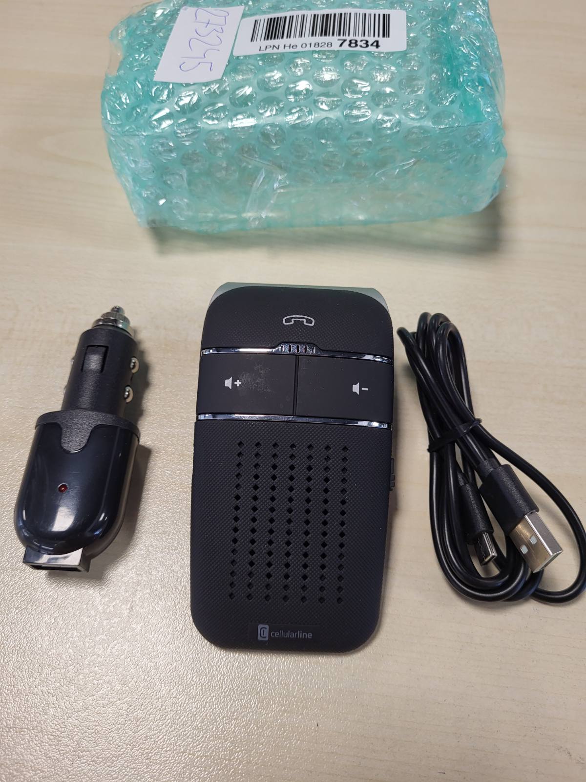 273245 - CELLULARLINE Easy Drive - Kufje për makinë Bluetooth pa duar - Kohë bisede 20 orë - Kohë karikimi 2 orë - E zezë