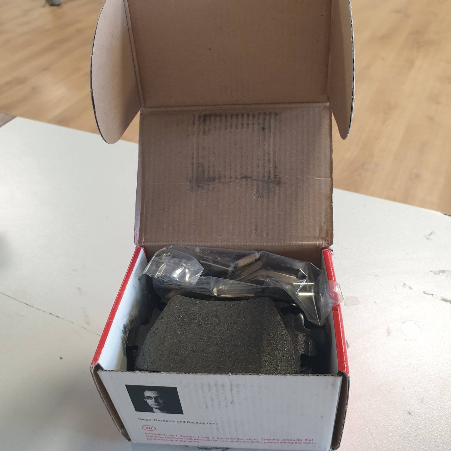 288754 - BREMBO P 85 073 Mbushëse Frenash, Pjesa e Pasme, 1 Set/4 Copë