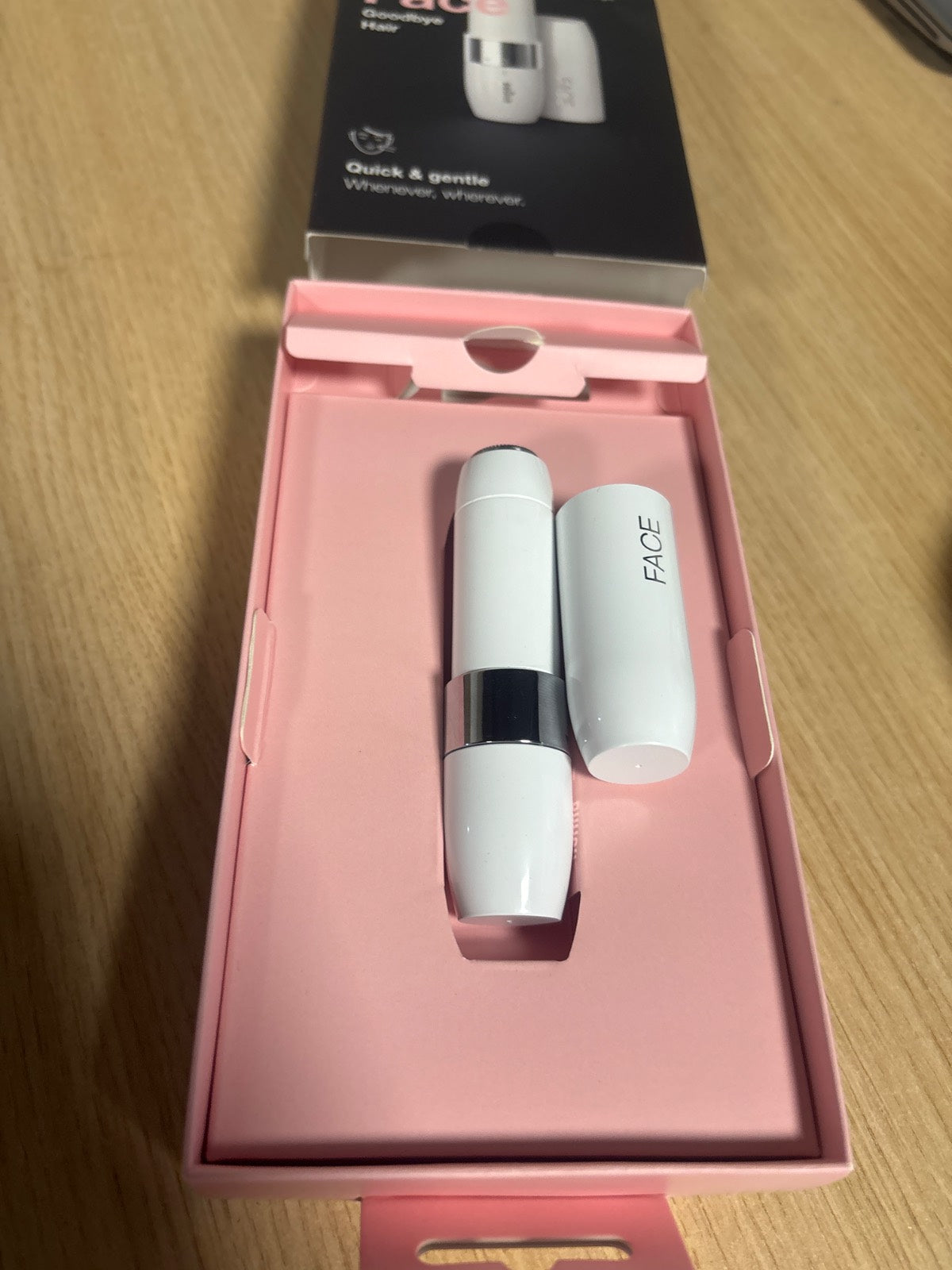 316720 - BRAUN Depilator elektrik për fytyrën FS1000, me prerës preciz, heqës elektrik i qimeve për fytyrën, mustaqet, mjekrën dhe faqet, i përshtatshëm për zonën e bikinive, i bardhë