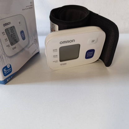 316351 - OMRON Monitor dixhital i tensionit të gjakut për kyçin e dorës RS1, i validuar klinikisht, manshetë 13.5-21.5 cm