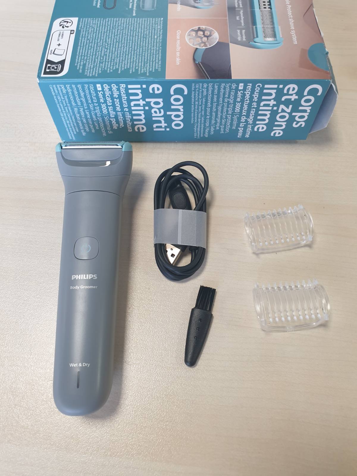 316301 - PHILIPS Seria Bodygroom 3000, Makinë prerëse për meshkuj, 100% e papërshkueshme nga dushi, kohëzgjatje funksionimi 80 minuta, BG3480/15