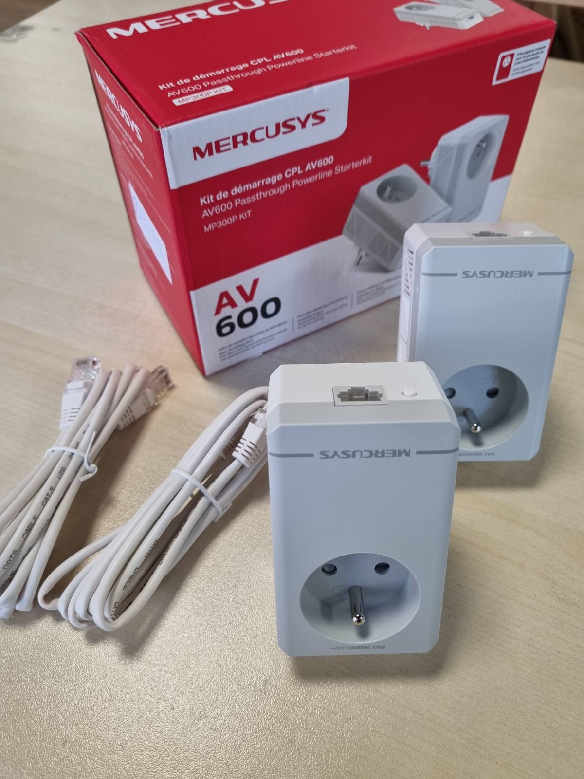 273238 - MERCUSYS Kit MP300P 600Mbps Powerline me 1 Portë dhe Prizë të Integruar Tipi F, Kit me 2 Përshtatës Powerline, Ideal për Shërbimin Multi-TV