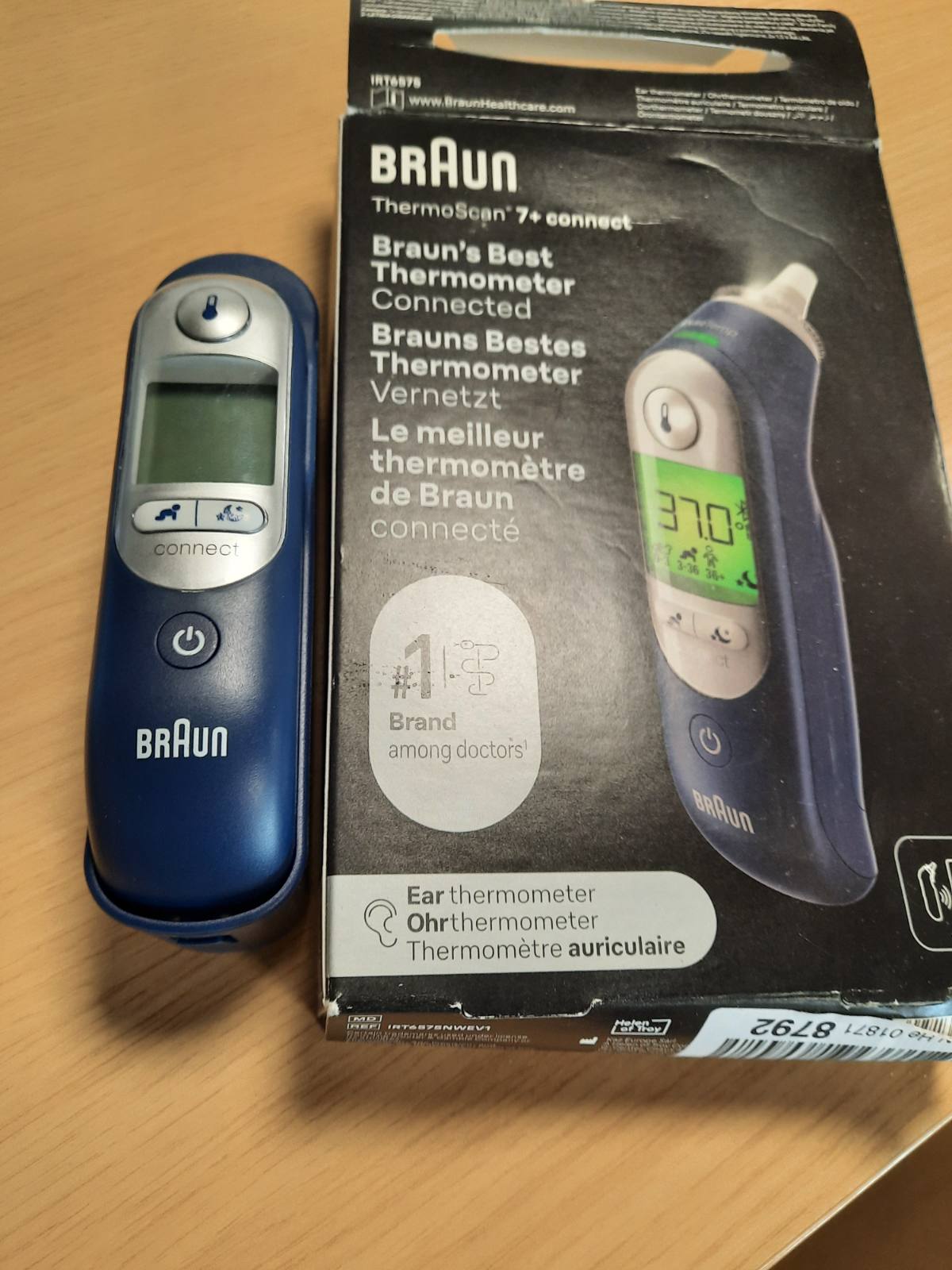315790 - BRAUN Termometër Veshi ThermoScan® 7+, I Pajtueshëm me Aplikacionin Braun Family Care™, Teknologjia Age Precision®, Ekran Dixhital me Kodim Ngjyrash, I Përshtatshëm për Foshnje dhe Fëmijë të Vegjël