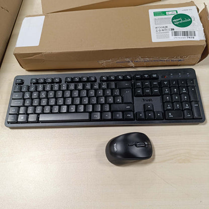 268691 - TRUST YMO II SILENT, Set Tastiere dhe Mausi pa Tel, Paraqitje QWERTZ, Taste të Sheshta, Rezistent ndaj Spërkatjeve, Maus pa Tel 800-1600 DPI, Një Marrës USB, për PC, Laptop, Mac