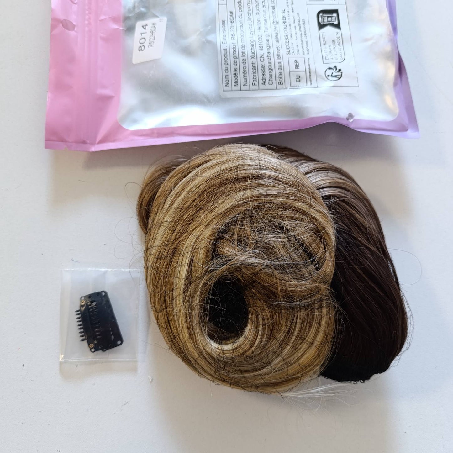317866 - Zgjatje flokësh natyralë me kapëse, Zgjatje flokësh sintetikë kaçurrelë natyralë, Ngjyra: Kafe Ombre në Bjonde Mjalti, 35.6 cm
