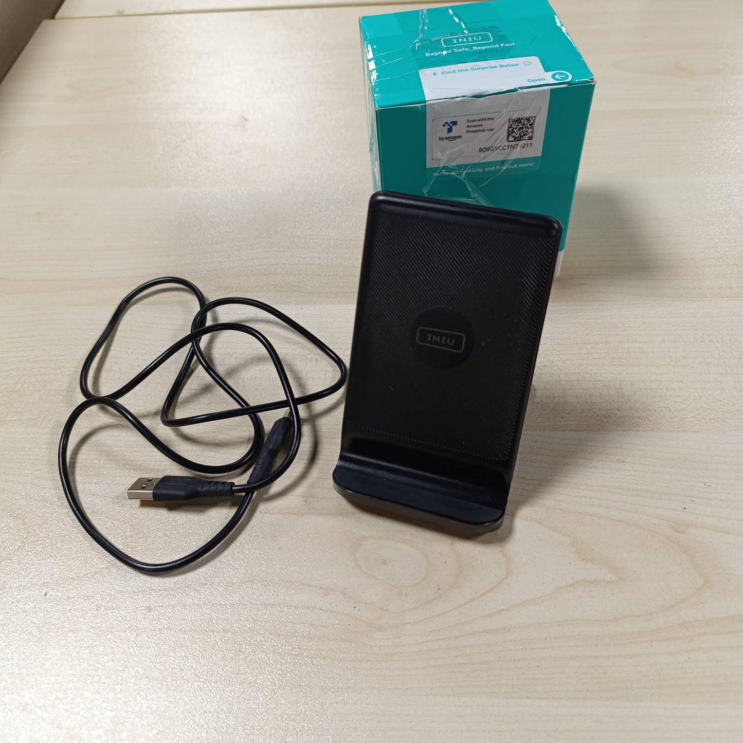 268799 - INIU Karikues pa tel për iPhone, 15W, me dritë adaptive, mbajtëse telefoni për iPhone 17 16 15 14 13 12 11 Pro Max, Samsung Galaxy, Google Pixel