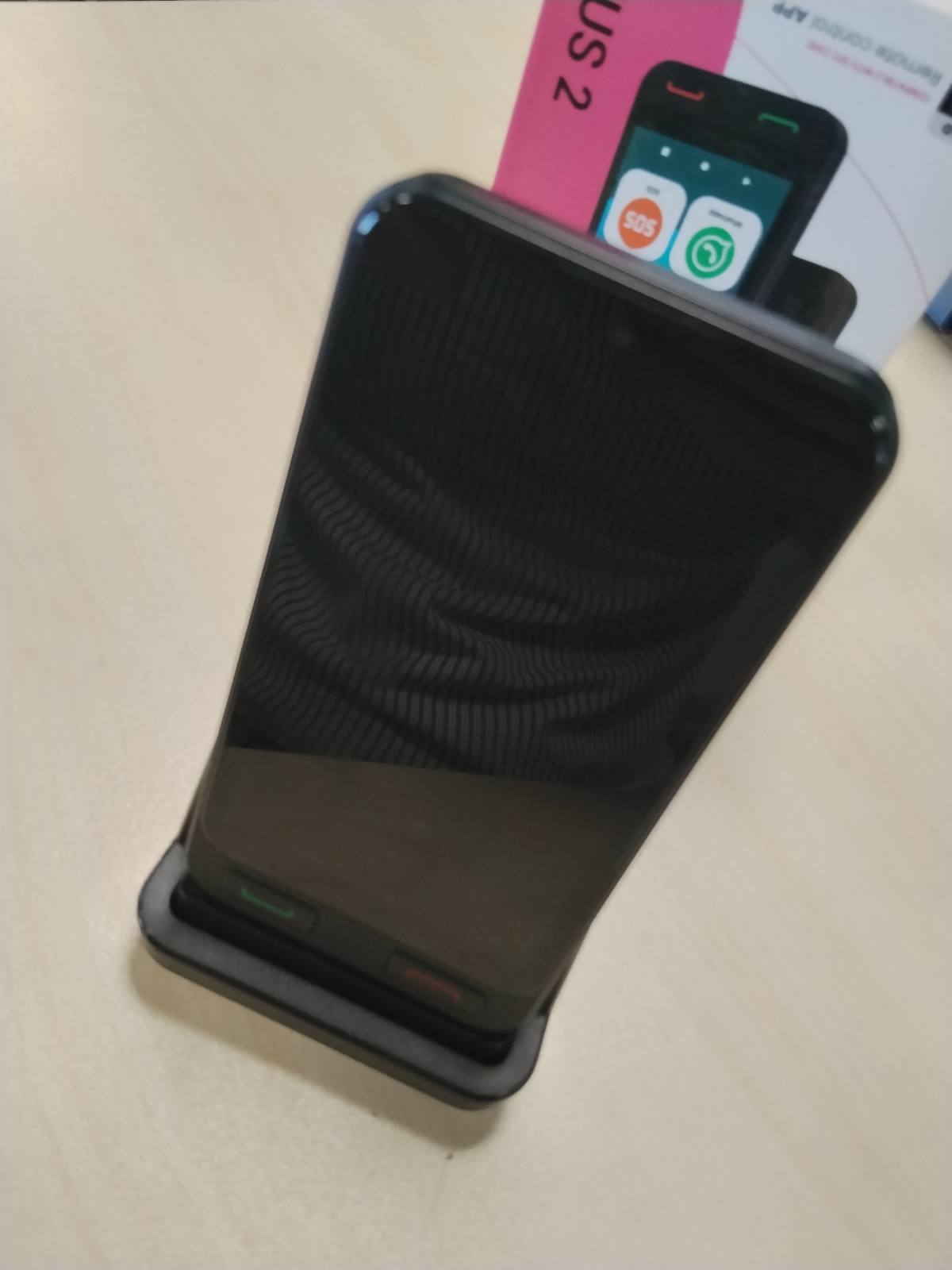 319312 - SPC Mbrojtëse Telefoni Zeus 2+ | Smartphone për të Moshuar, e pajtueshme me Menaxhimin dhe Ndjekjen në Distancë | Modaliteti i Lehtë, Butonat Fizikë, Ikonat XXL | Ekran 5", Kamera e Dyfishtë, 64GB | Stacion Karikimi, Butoni SOS