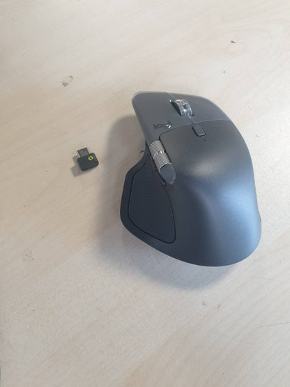 276090 - LOGITECH MX Master 4 - Maus pa tel ergonomik me reagim haptik të përparuar, lëvizje ultra të shpejtë, karikim USB-C, Bluetooth - i zi