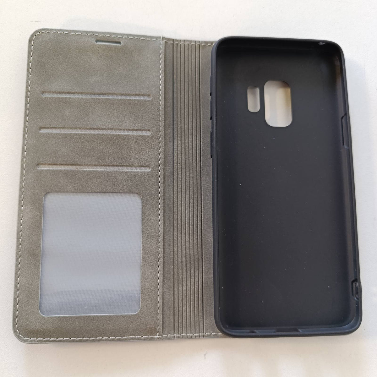 320521 - Mbrojtëse QLTYPRI për Samsung Galaxy S9, Mbrojtëse e hollë lëkure me mbajtëse karte, mbyllje magnetike, mbulesë mbrojtëse me palosje për Samsung Galaxy S9 - Gri