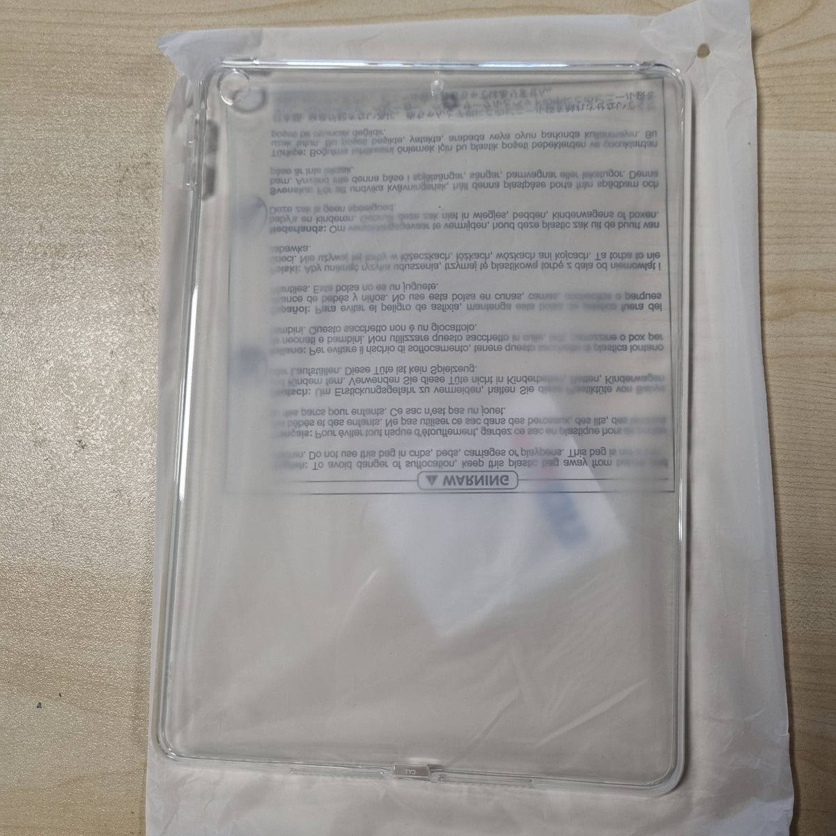309303 - JETech Mbështjellëse transparente për iPad 6th/5th Gen, 9.7 inç (2018/2017), transparente
