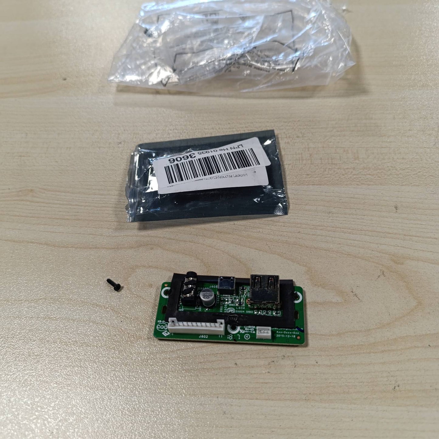 276719 - OEM Pllakë karikimi për JBL Charge 3, pjesë këmbimi Charge Essential, PCB, Portë karikimi TL GG, prizë karikimi IO