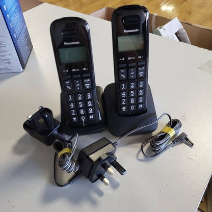 319712 - PANASONIC Telefon KX-TGB612EB DECT pa tel me buton të madh dhe bllokim thirrjesh (Paketë me dy aparate), i zi