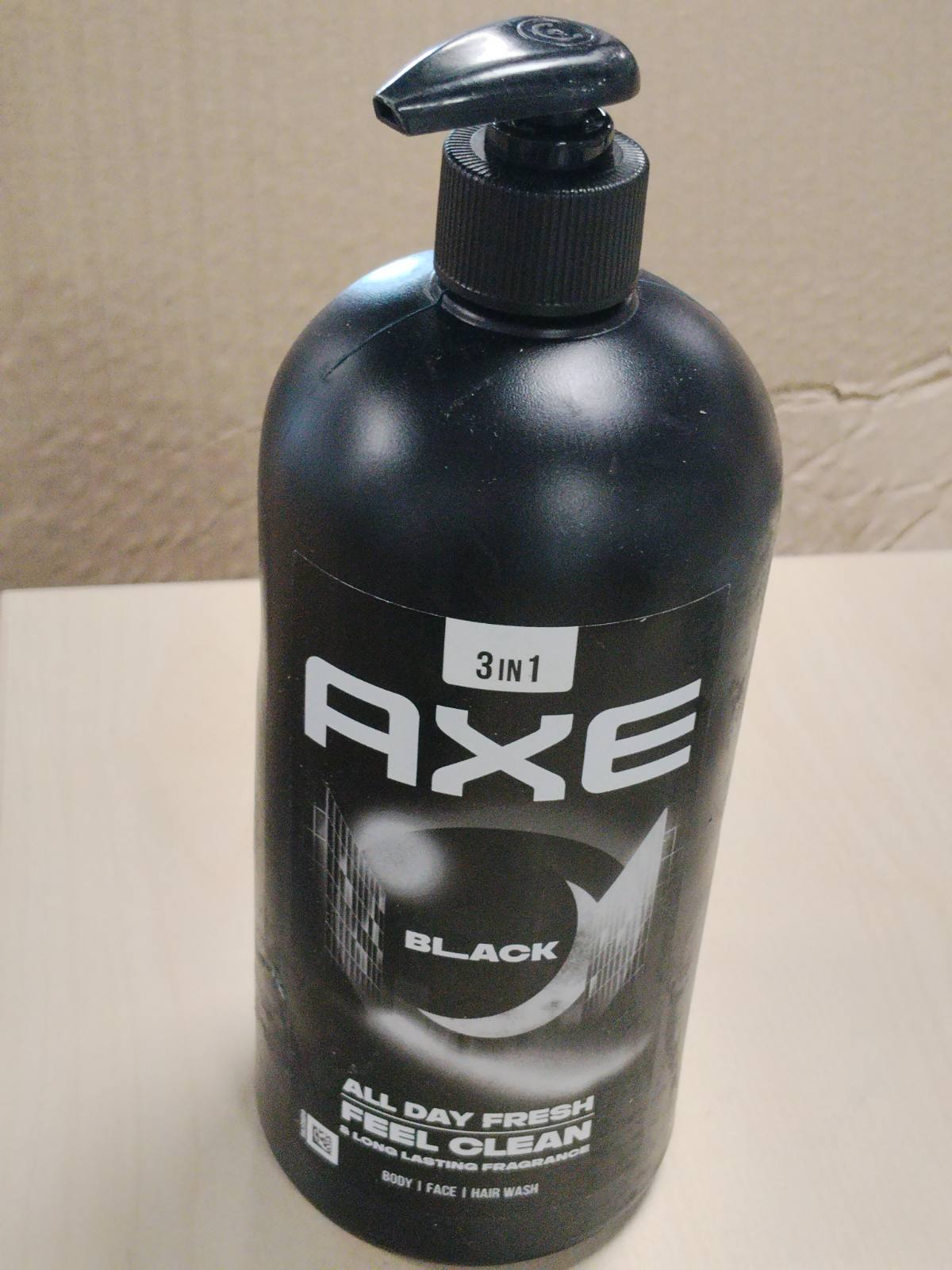 318767 - AXE Xhel Dushi Black, Pompë Dispenser, 900 ml