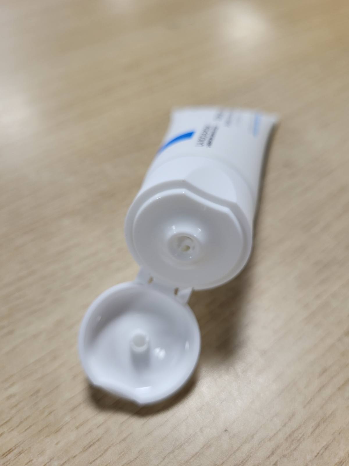 318287 - LA ROCHE-POSAY - Cicaplast Baume B5+, Balsam Riparues për Fytyrën dhe Trupin, 40 ml, për lëkurë të thatë dhe të ndjeshme