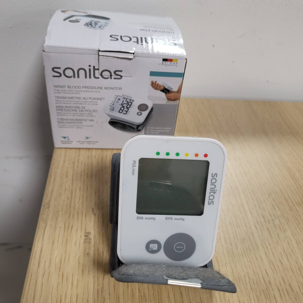 297113 - SANITAS Monitor presioni i gjakut SBC 22 për kyçin e dorës, matje automatike e presionit të gjakut dhe pulsit