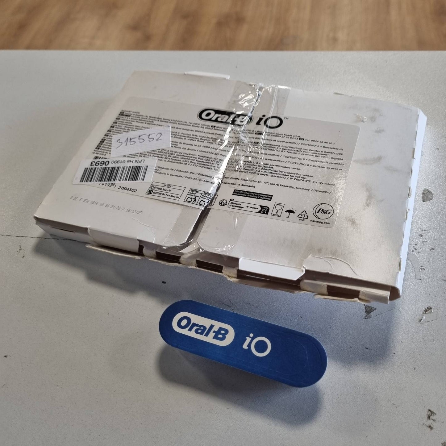 315552 - ORAL-B Koka Furçe Zëvendësuese iO Radiant White, Koka Furçesh Dhëmbësh ORIGJINALE për Furçat Elektrike të Dhëmbëve, Zbardhues Dhëmbësh, Të Zeza, Pako me 8