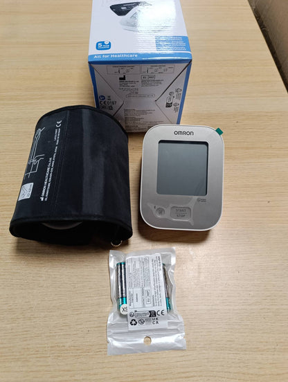 316141 - OMRON X2+ Connect, monitor tensioni i gjakut për krahun e sipërm, validuar klinikisht, Bluetooth, manshetë universale 22-42 cm