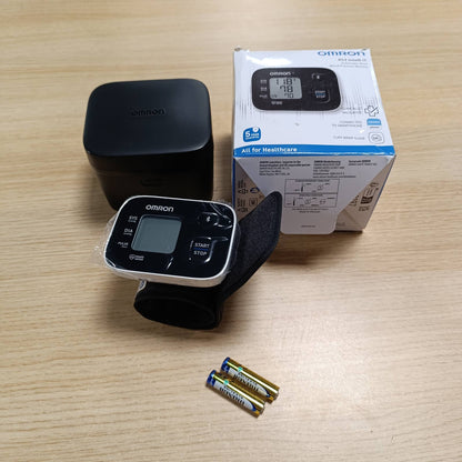 315683 - OMRON Monitor tensioni i gjakut RS3 Intelli IT, i validuar klinikisht, aplikacion falas për iOS/Android, manshetë 13.5 – 21.5 cm, 30 vendndodhje memorieje