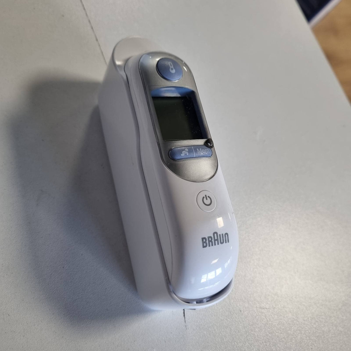 315965 - BRAUN Termometër Veshi ThermoScan 7 BRAIRT6520, I Bardhë, Pesha: 0.1 kg, Material: Plastike, Saktësia: ±0.1°C